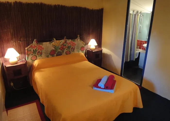 La Picholine Marjolaine Bed & Breakfast Courry